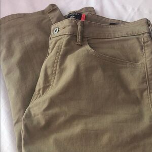Dockers Men's Chino Pants in Olive Tan